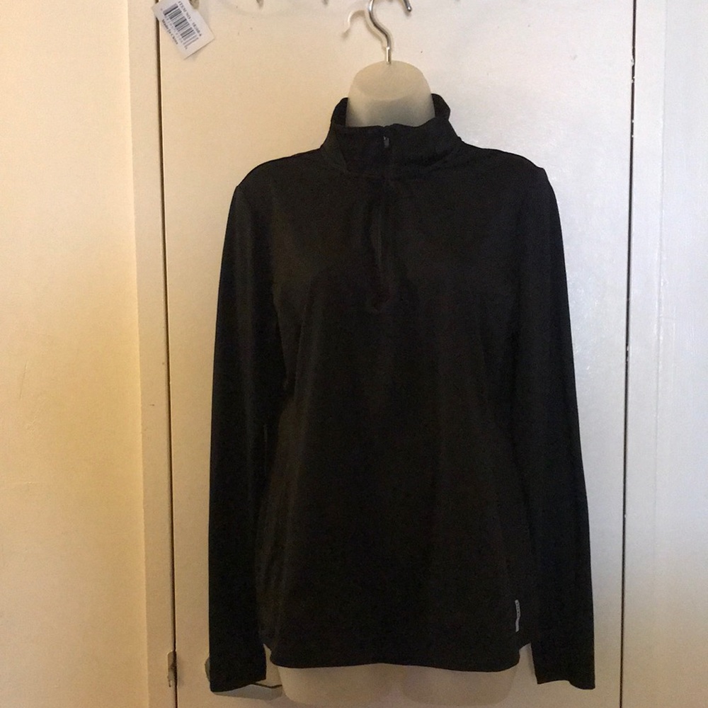 Black Reebok workout 🏋️‍♂️ top